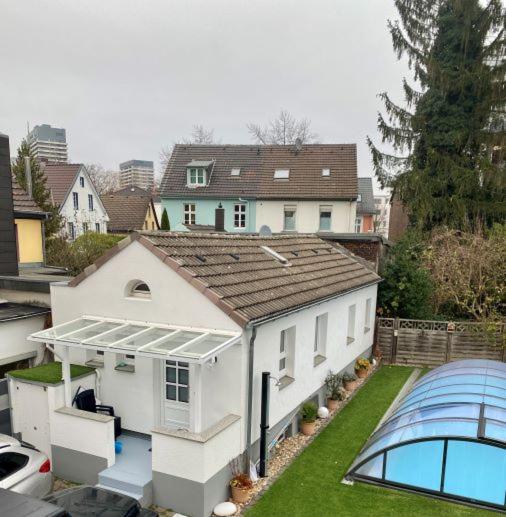 Haeuschen Im Garten In Der Muelheimer Altstadt