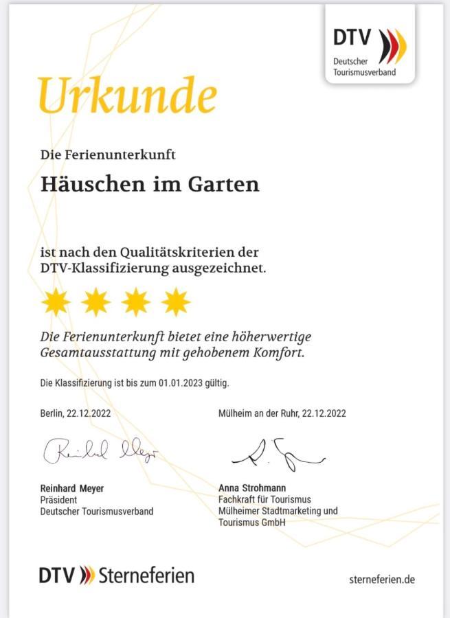 Apartment Haeuschen Im Garten In Der Muelheimer Altstadt *